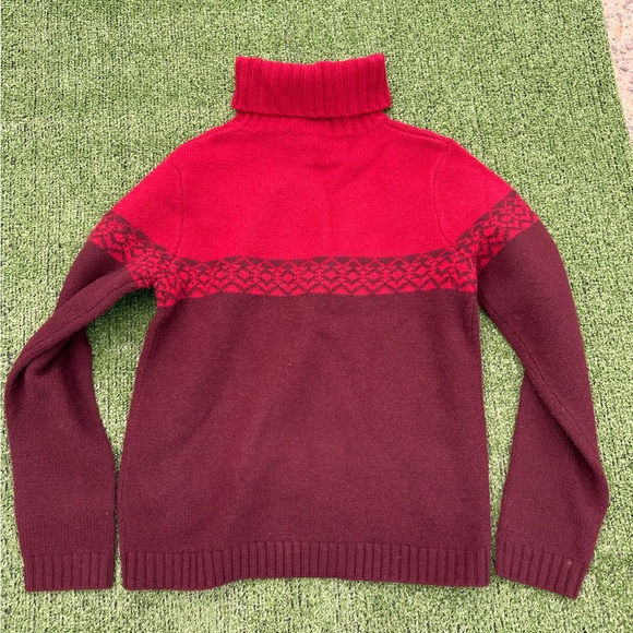 Eddie Bauer 100% lambswool Women's Red and Maroon Turtleneck Sweater - Picture 1 of 6